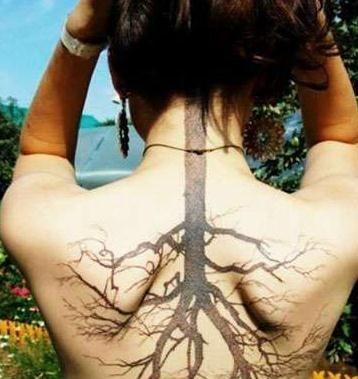 好吓人的纹身啊