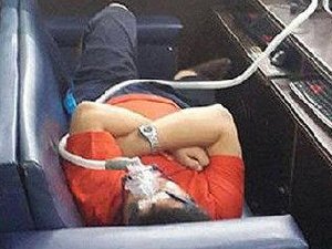 大哥用生命在上网啊