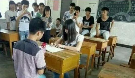 女神面对表白依然蛋定