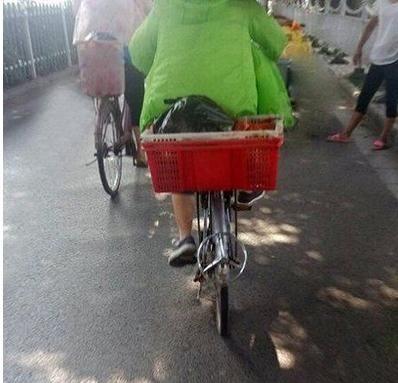 前面的敞篷大奔你能开快点么