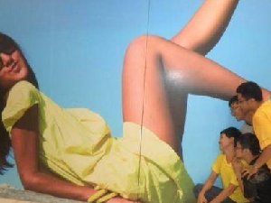 你们几个骚年咋看什么呢