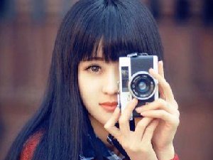 美女这相机不错