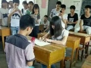 女神面对表白依然蛋定