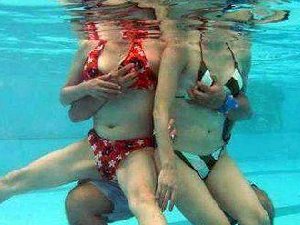 一看就知道，老公看的紧