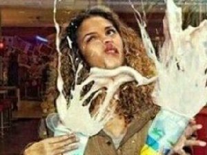 谁特么擦玻璃擦的这么亮