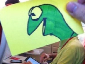 搞笑错位图片 头被换了啊