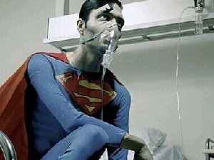 知道中国PM2.5的厉害了 超人也不行了